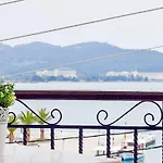 Glaros Blue Hotel *