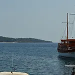 Glaros Blue Hotel *