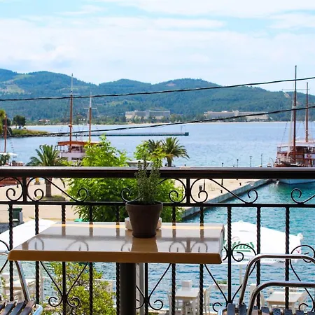 Отель Glaros Blue *