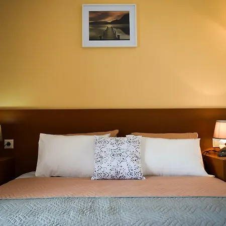 Glaros Blue Hotel