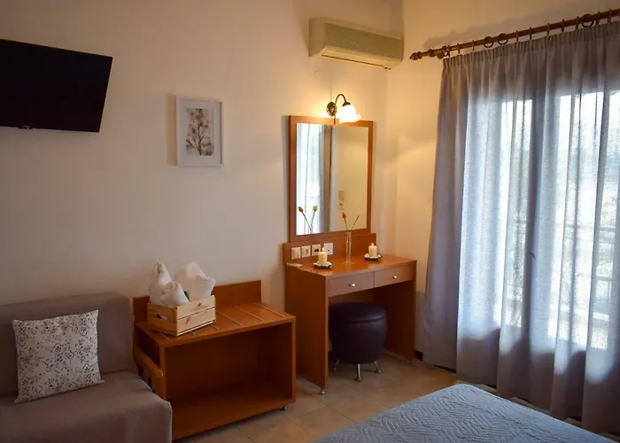 Glaros Blue Hotel