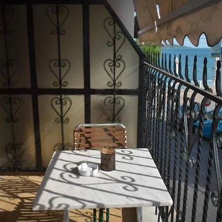 Glaros Blue 네오스마르마라스