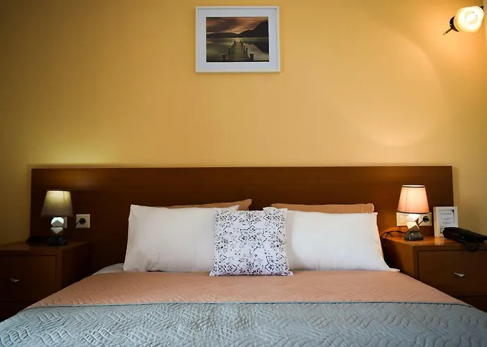 Glaros Blue Hotel